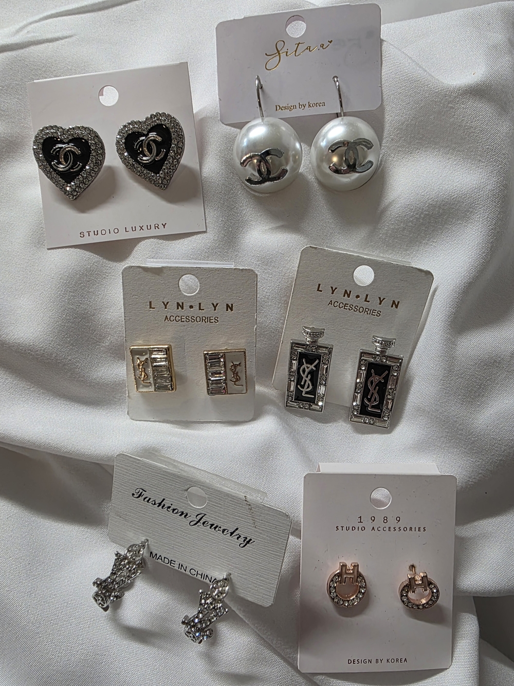 Earring BUNDLE 6 Pair. Beautiful Logo Sets